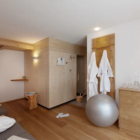 Binna Alpesi faház *